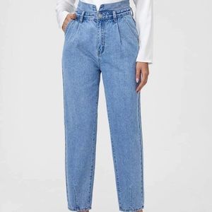 ‼️$10 SALE‼️🎉 HP🎉Shein Mom Fit Pleated Jeans